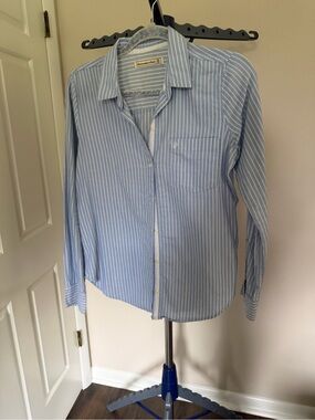 Light Blue Stripe Button-Up Shirt